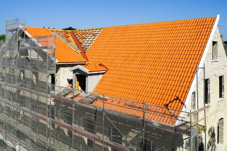How Weather Conditions Impact Roof Longevity And Durability in Henderson, KY How Weather Conditions Impact Roof Longevity And Durability in Henderson, KY